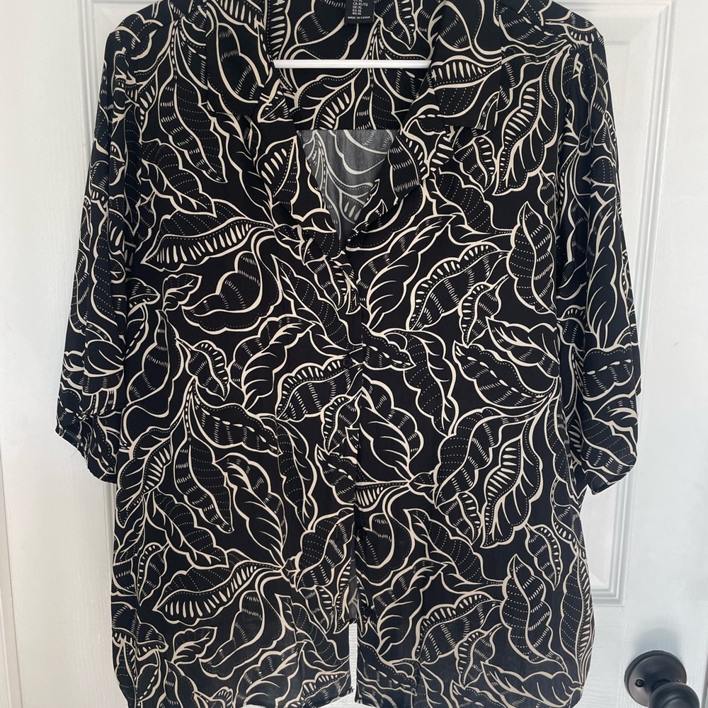 Black and White Leaf Print Women's Top